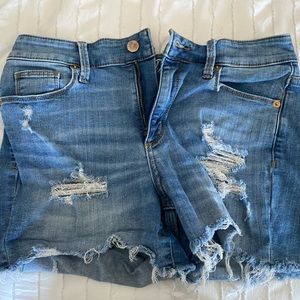 Unreversed thread jean shorts